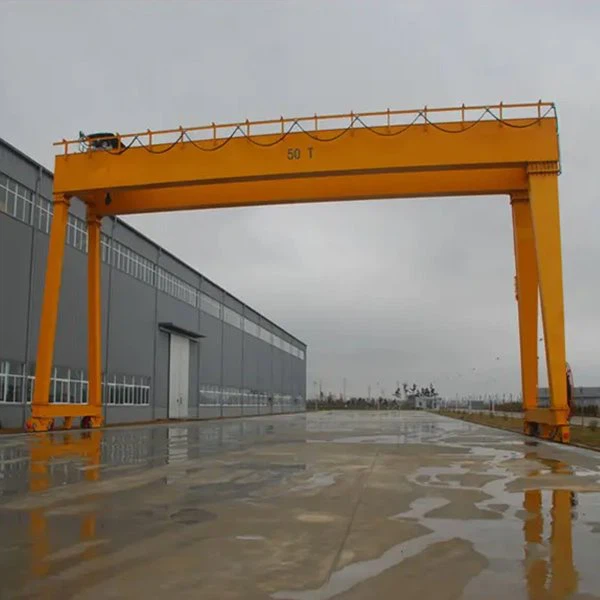 30 tonnás kétgerendás portáldaru elektromos láncos emelőkocsival